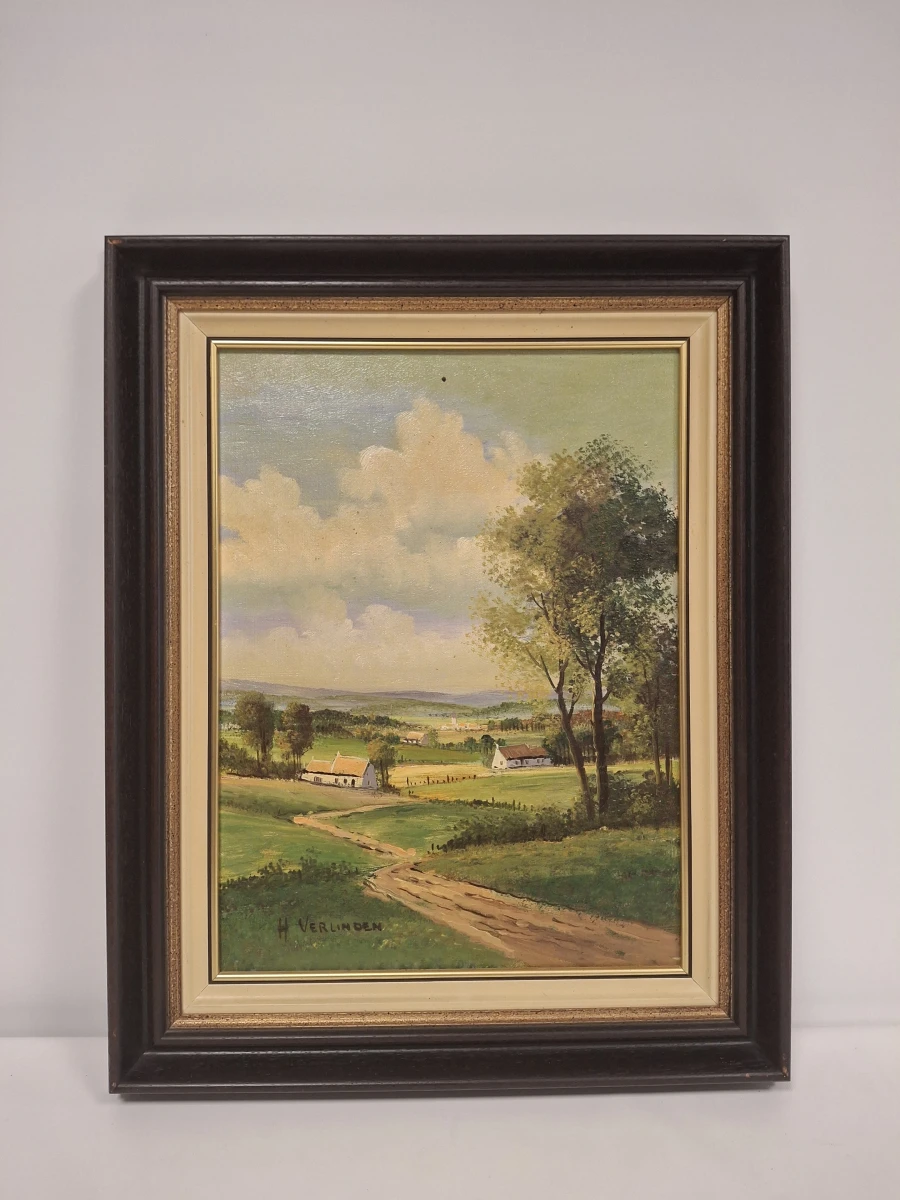 Schilderij H. Verlinden met landschap en boerderijen in houten lijst