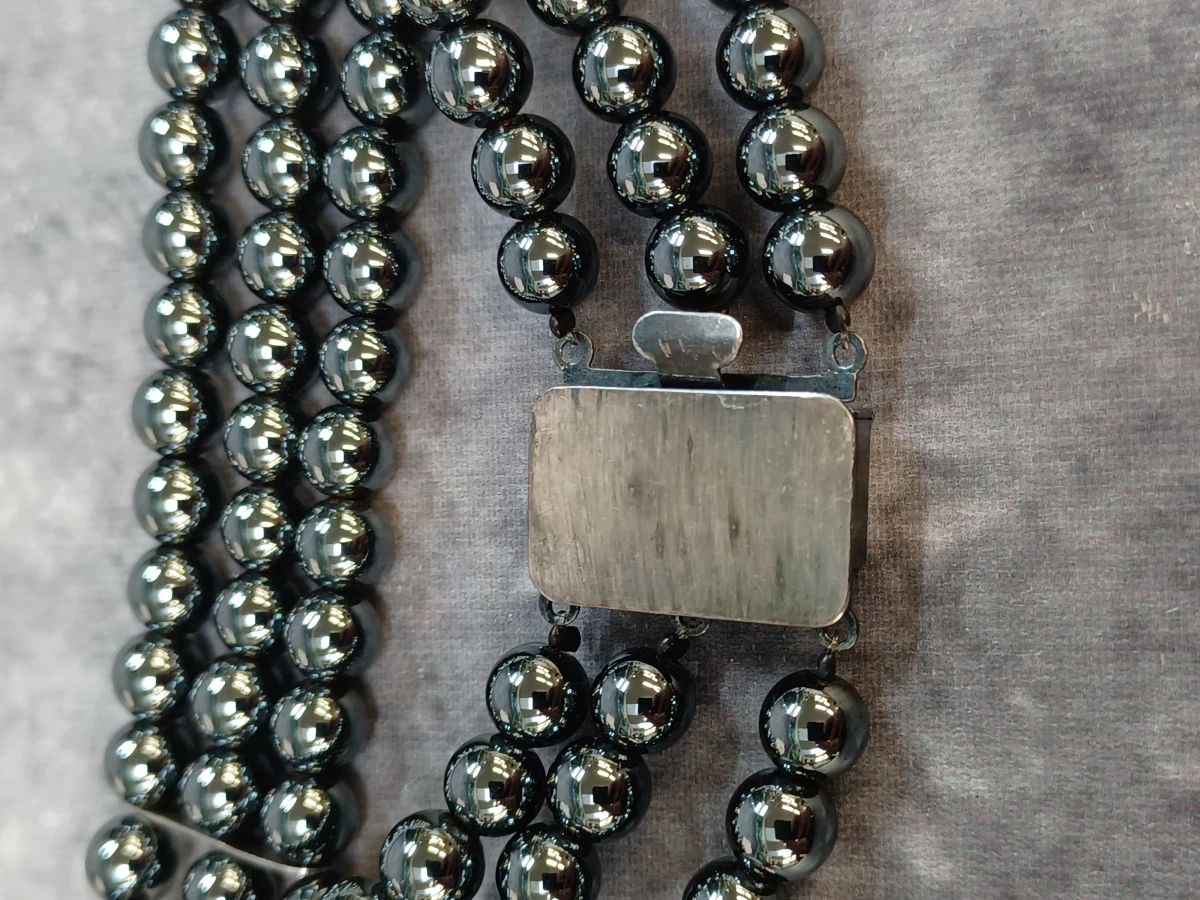 Elegante 2-delige sieradenset van Hematiet - Ketting en drierijige armband - foto 8