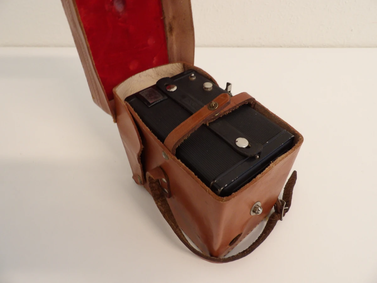 Vintage Agfa Synchro Box camera met leren hoes