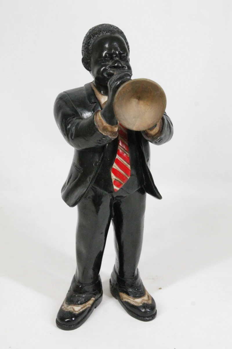 Vintage beeldjes van Afro-Amerikaanse jazzmuzikanten