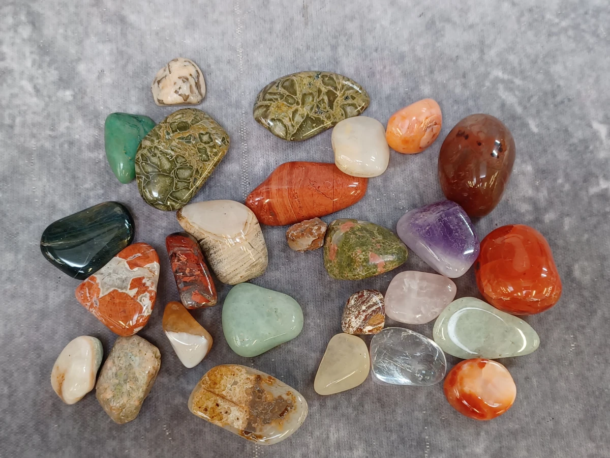 Kleurrijke antieke multi-edelsteen ketting met filigrein stecksluiting - foto 7