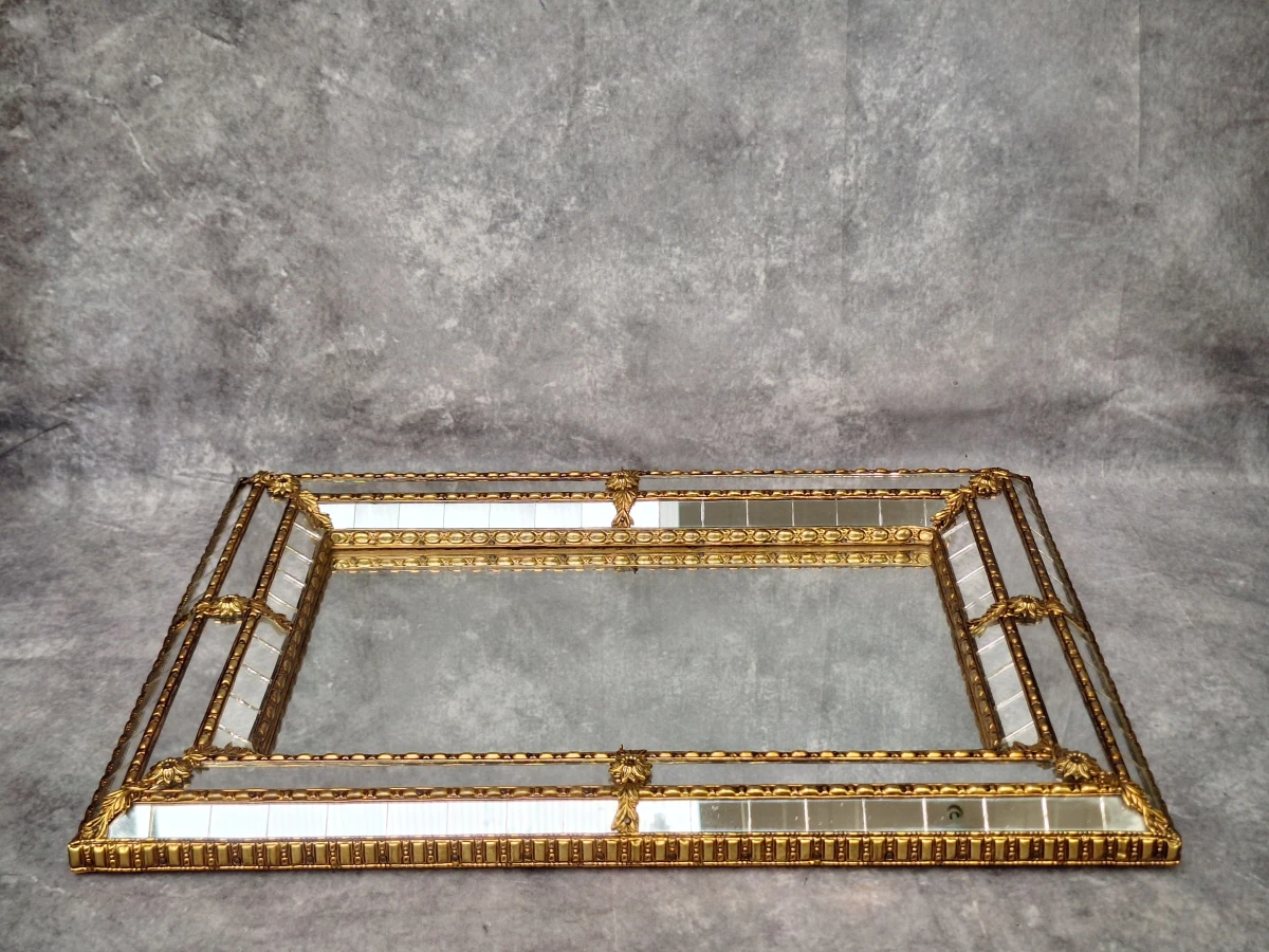 Vintage Hollywood Regency spiegel met facetglas en goudkleurige bloemornamenten - foto 11