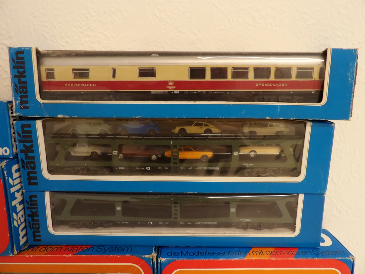 Lot Märklin modeltreinen en wagons (1)