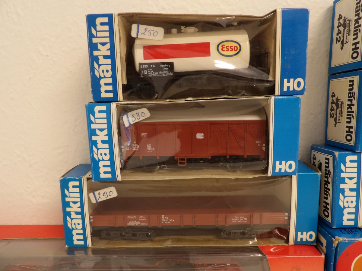 Lot Märklin modeltreinen en wagons (1)