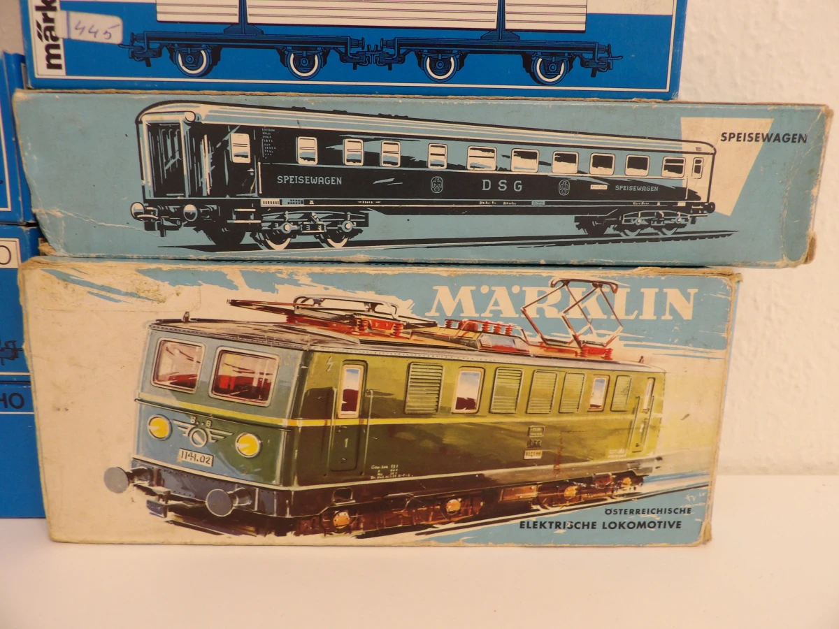 Lot Märklin modeltreinen en wagons (3)
