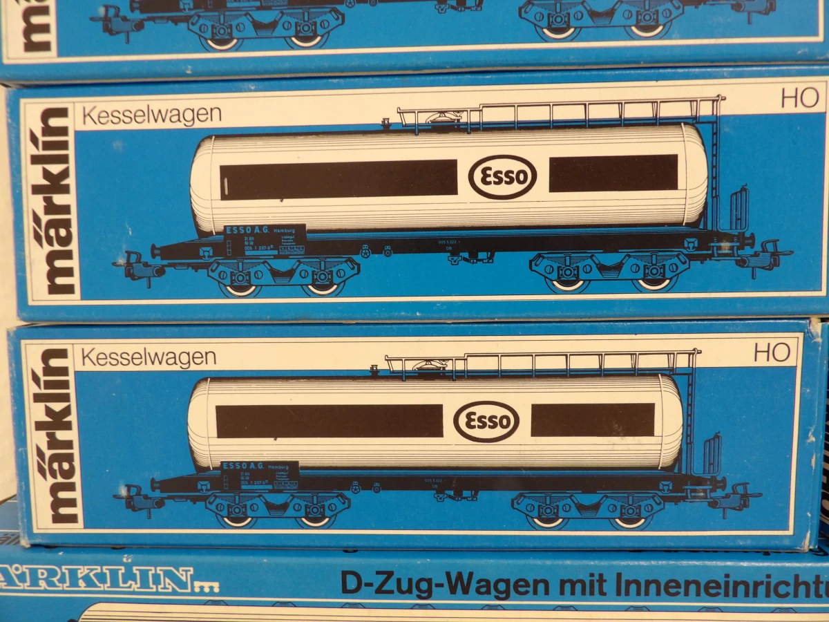 Lot Märklin modeltreinen en wagons (3)