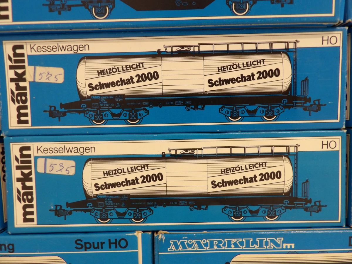 Lot Märklin modeltreinen en wagons (3)