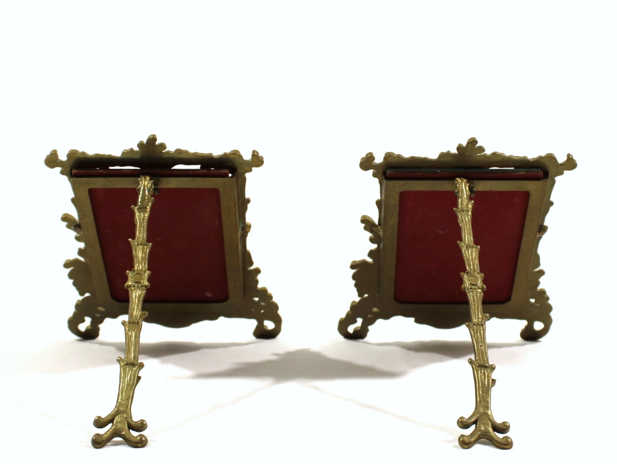 Set van 2 bronzen fotolijstjes in rococo / Lodewijk XV-stijl