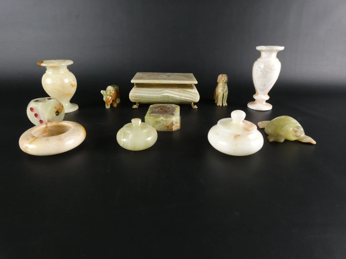 Set decoratieve onyx beeldjes en doosjes