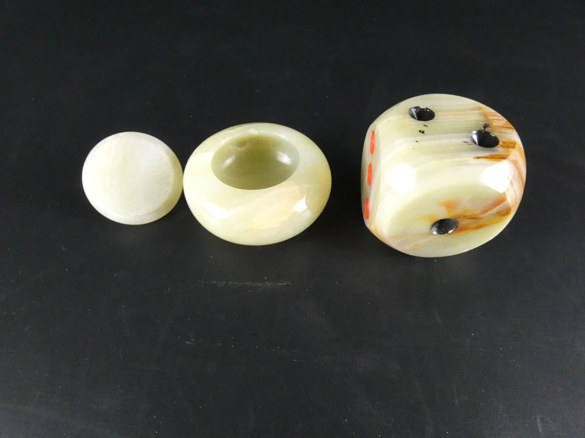 Set decoratieve onyx beeldjes en doosjes