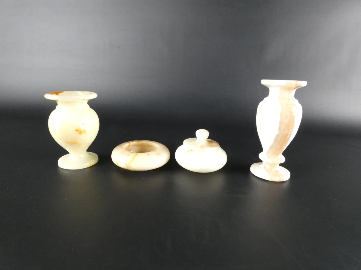 Set decoratieve onyx beeldjes en doosjes
