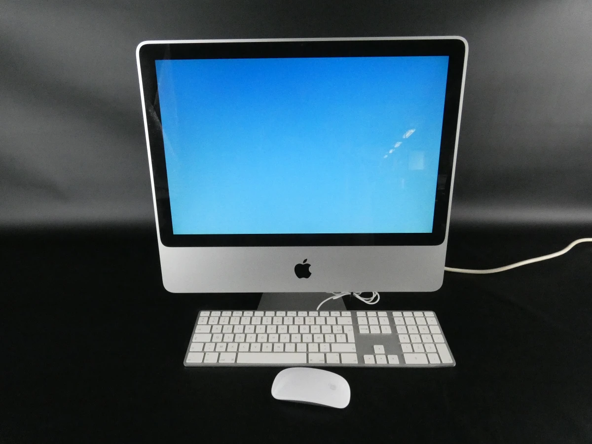 werkende Apple iMac (Early 2008) compleet met toetsenbord en muis