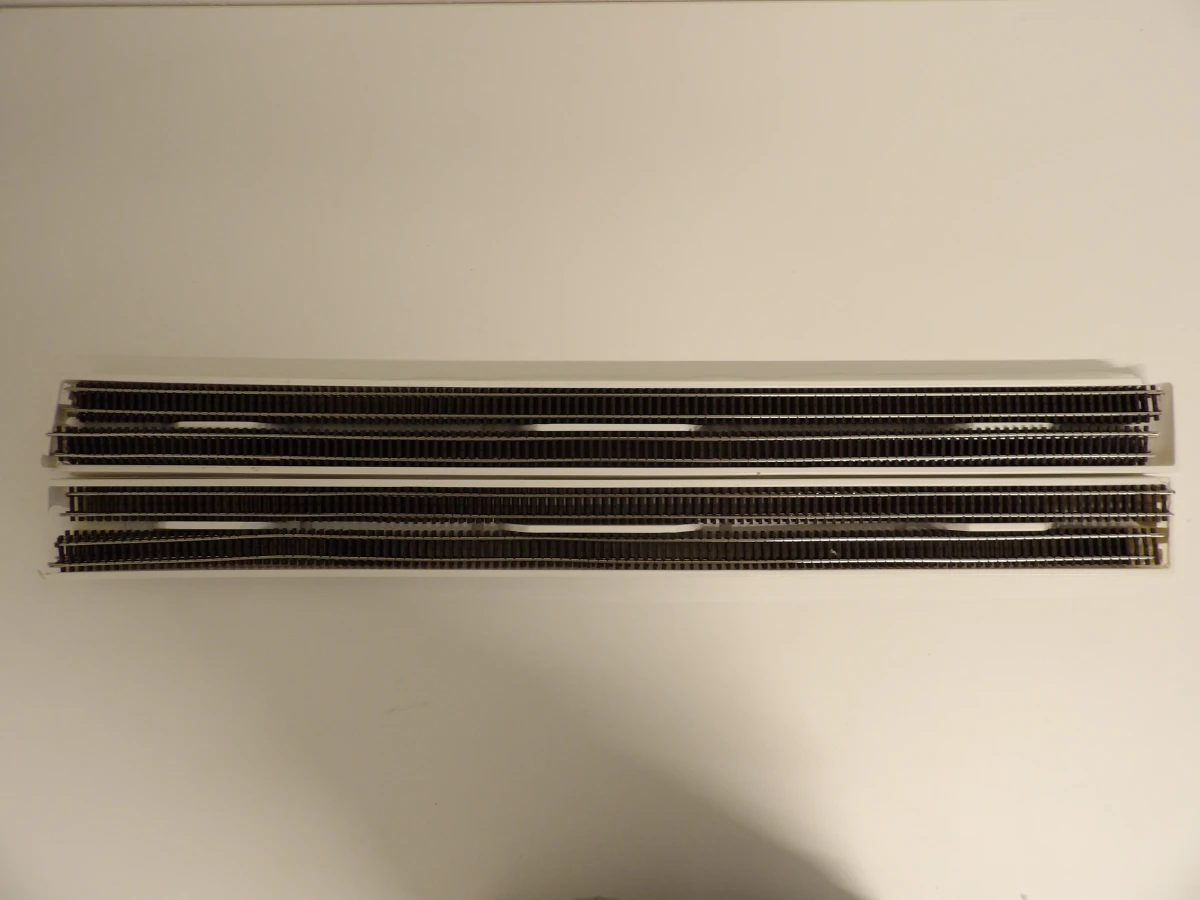 2 dozen Märklin 2205 K-rail Flexrail H0 (90 cm)