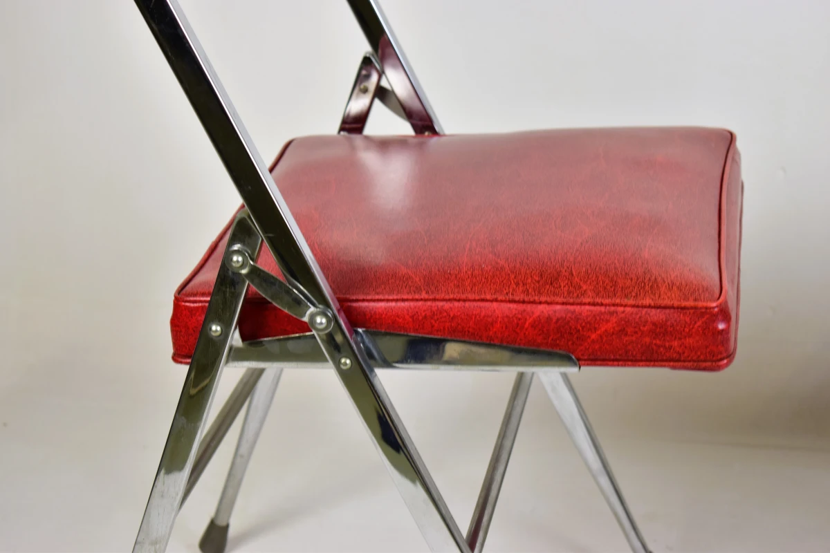 Set van 2 vintage klapstoelen met chromen frame en rood skai, ca. 1970 - foto 4