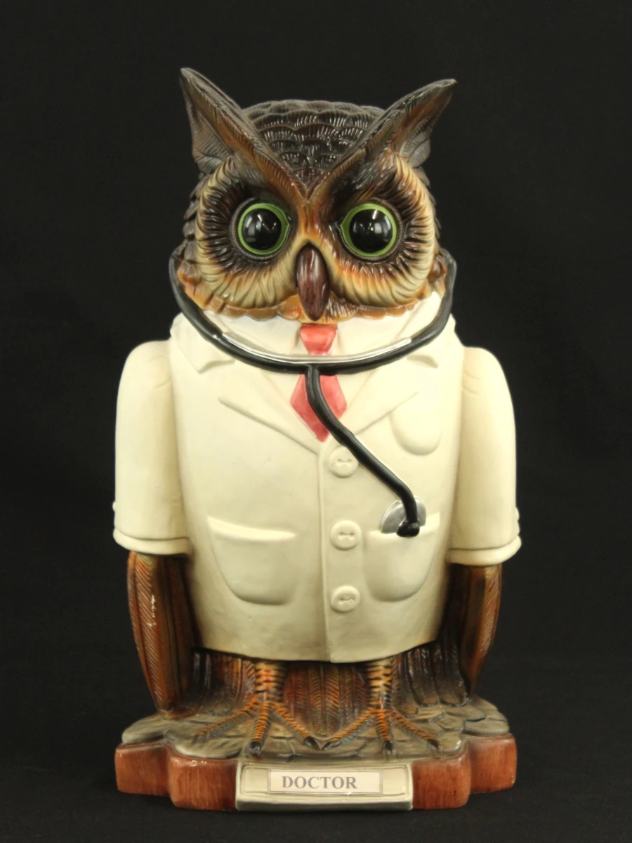 Dokter uil met stethoscoop - grote, keramische spaarpot (43 cm)