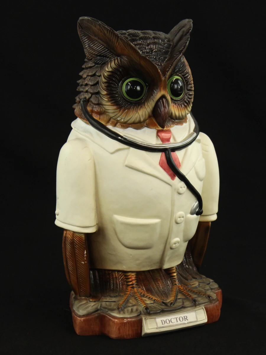Dokter uil met stethoscoop - grote, keramische spaarpot (43 cm)