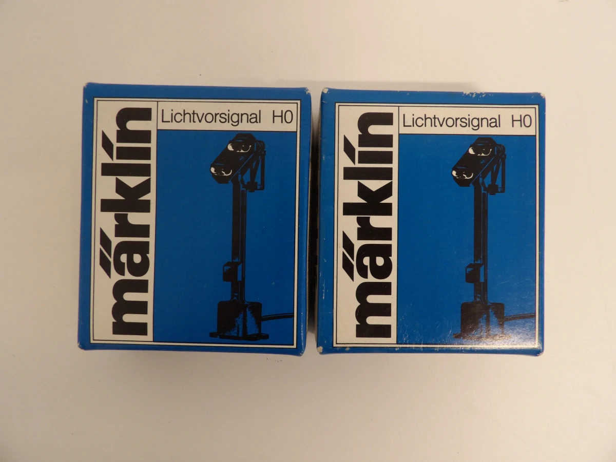Märklin lichtvoorseinen set (8× 7188 + 2× 7187)