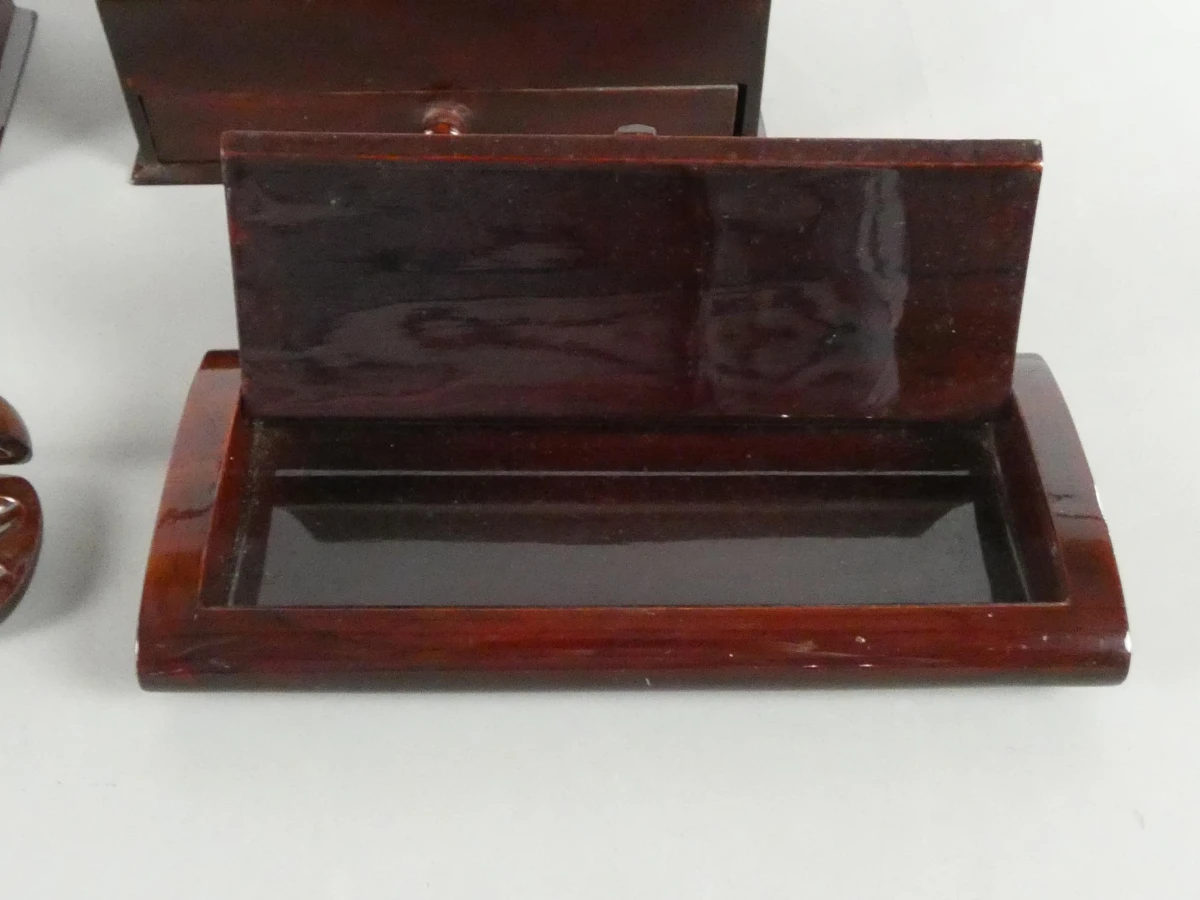 Set van vijf houten bureau-accessoires