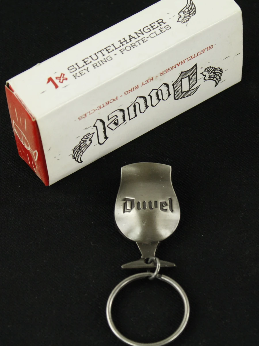Lot van 7 Duvel Art en Limited editon uitgaven glazen  met accessoires