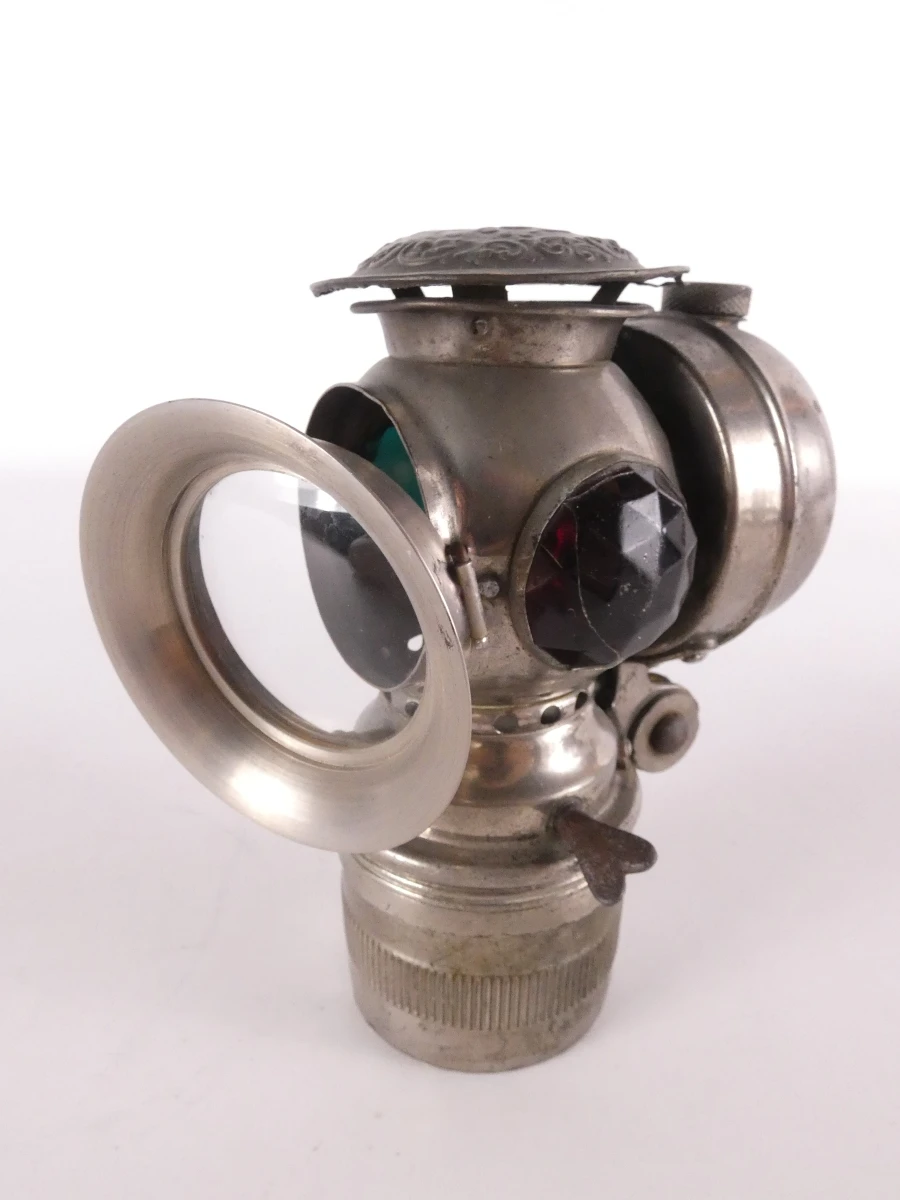 2 vintage olielantaarns en 1 karbidlamp