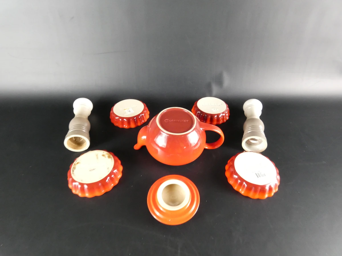 Le Creuset theepot met schaaltjes en peper- en zoutmolens