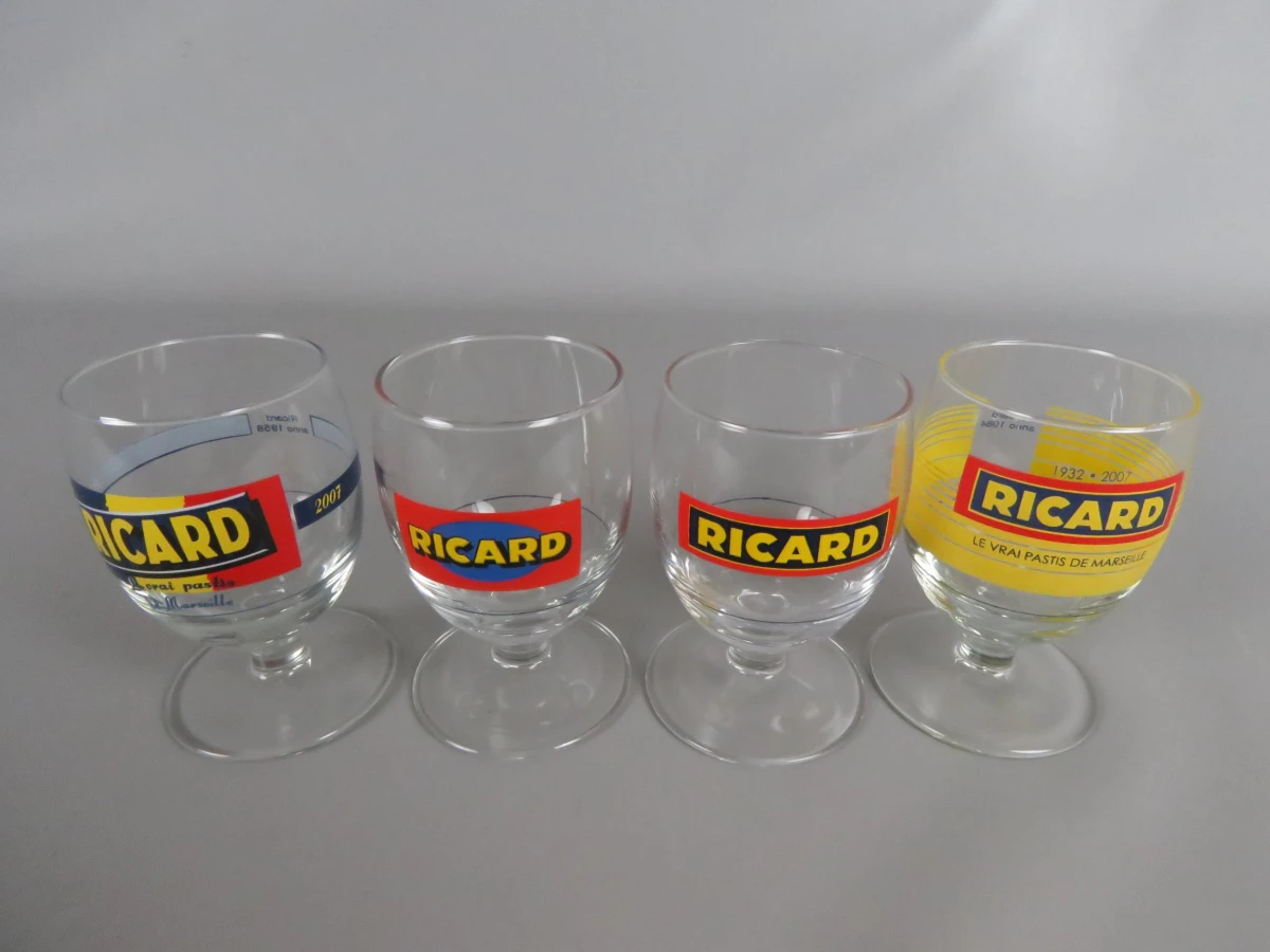 4 Ricard glazen