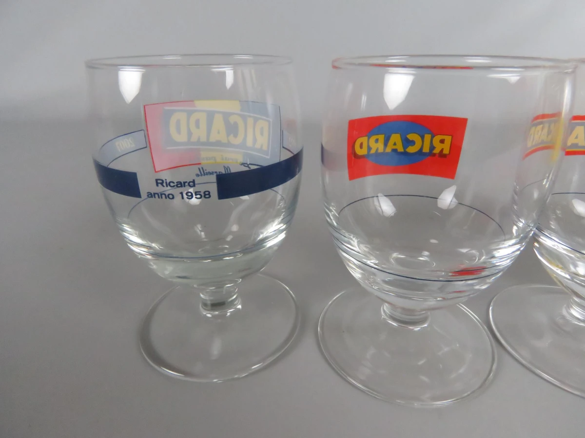 4 Ricard glazen