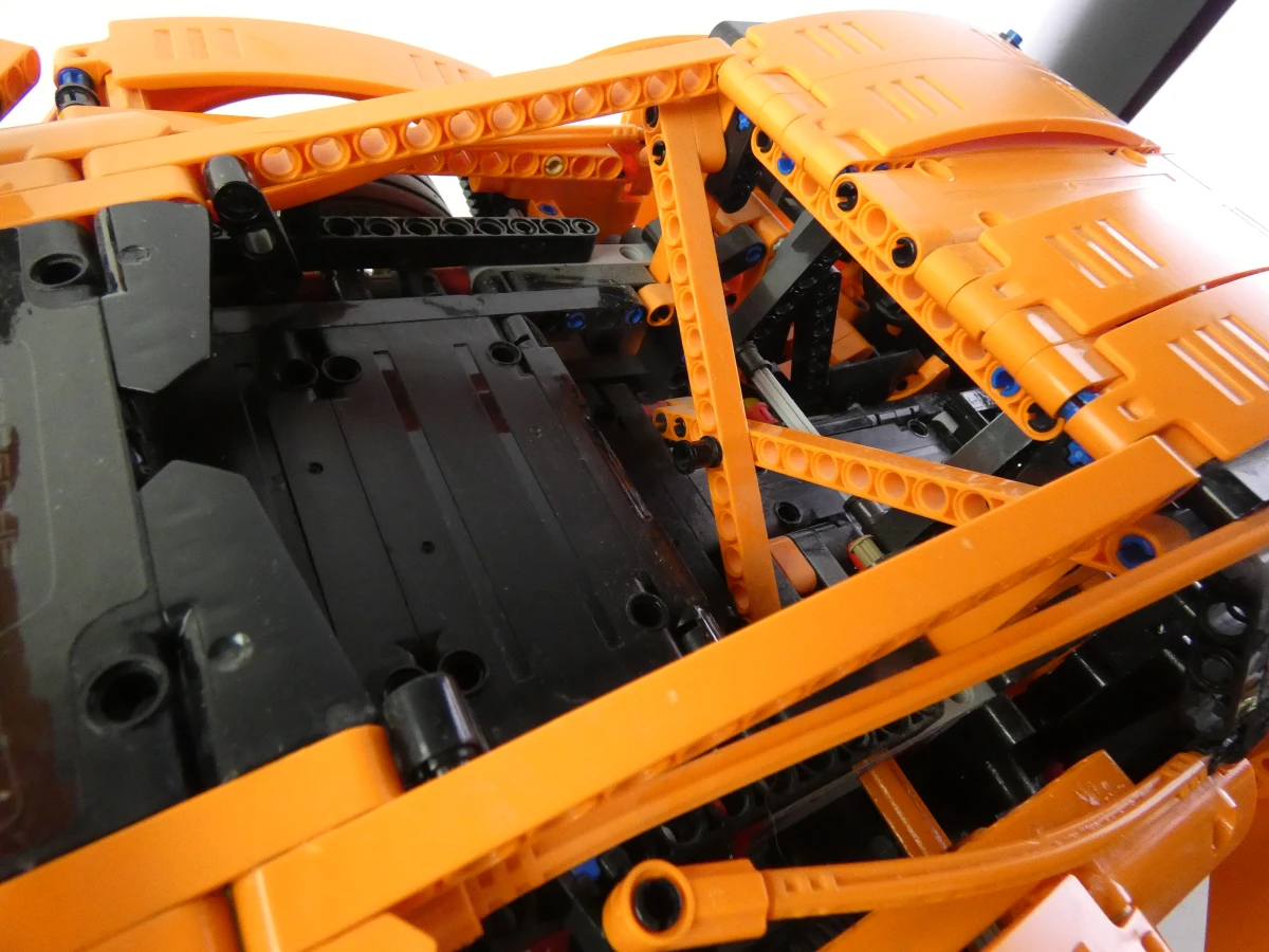 Technisch LEGO model van de sportwagen GT3RS