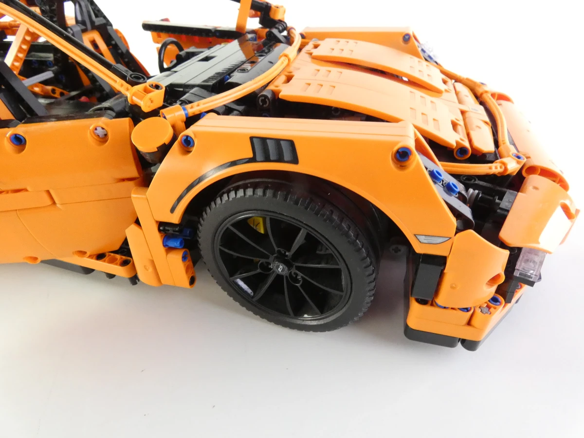 Technisch LEGO model van de sportwagen GT3RS