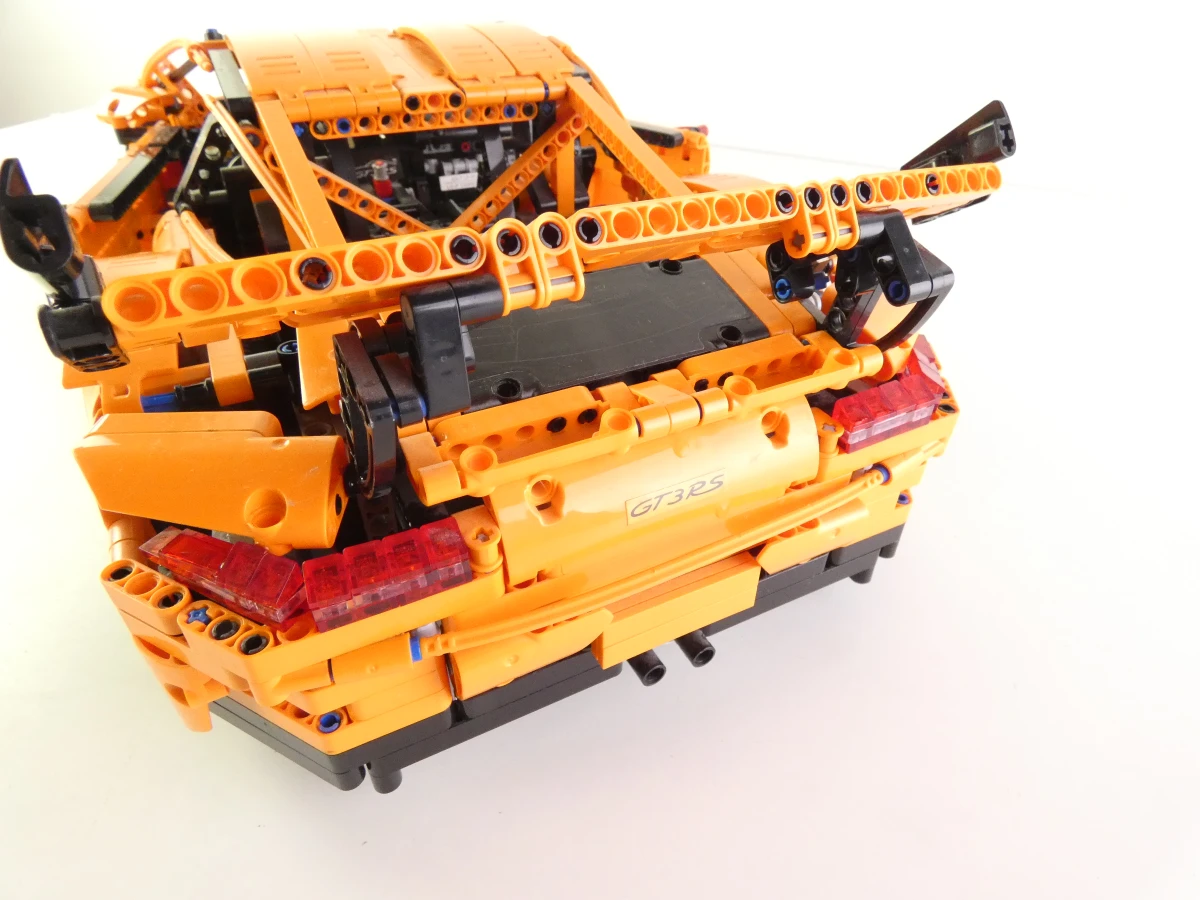 Technisch LEGO model van de sportwagen GT3RS