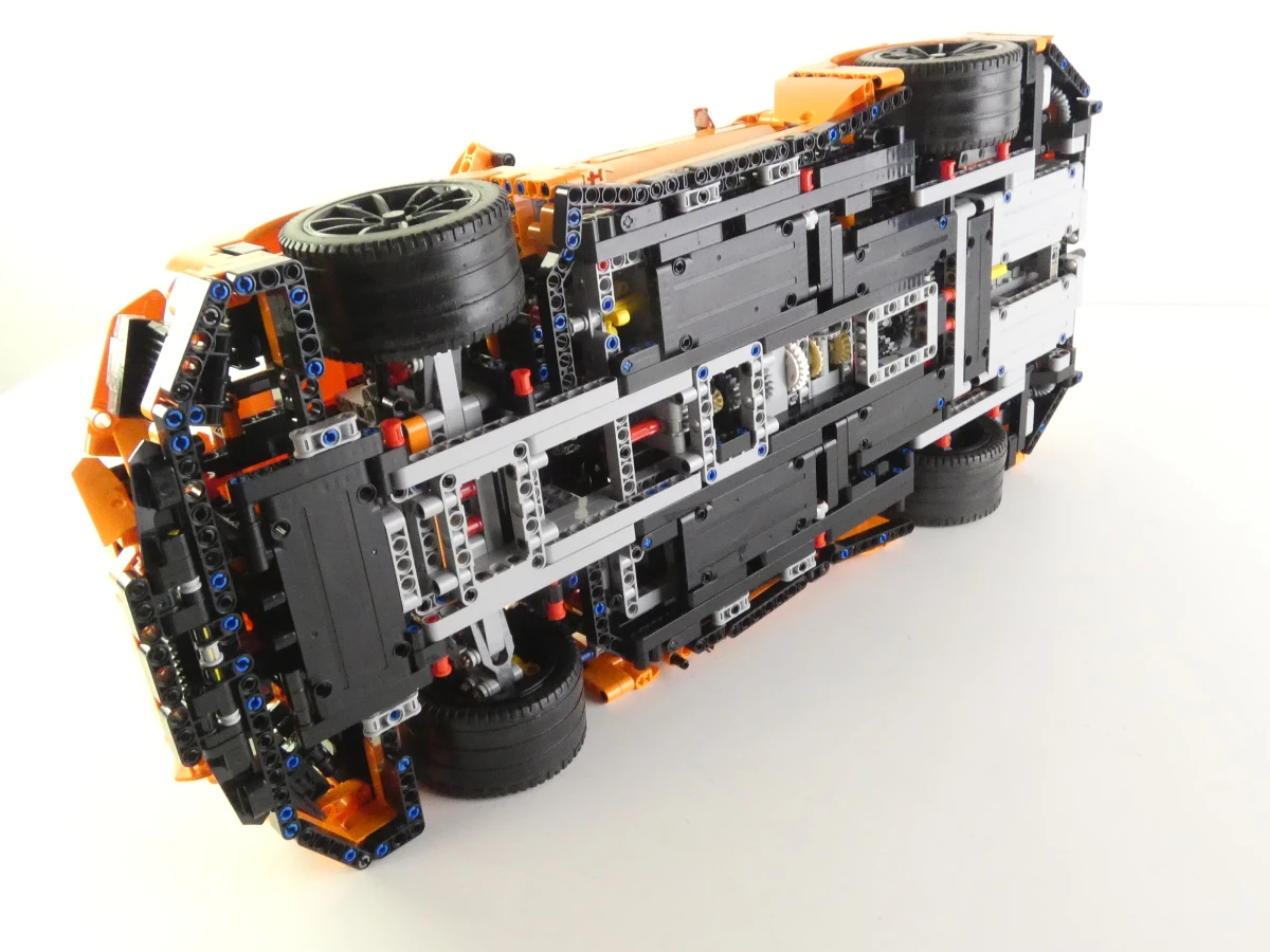 Technisch LEGO model van de sportwagen GT3RS