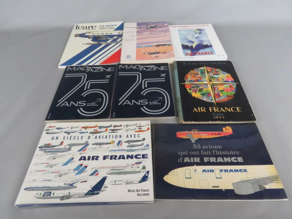 Set van 8 boeken over Air France en luchtvaartgeschiedenis