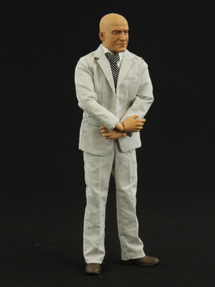 Lex Luthor actiefiguur 1/6 schaal in lichtgrijs pak