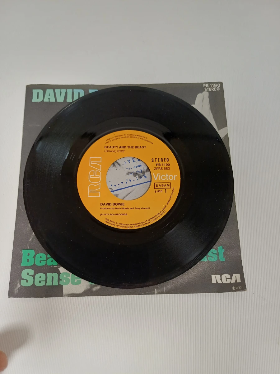 3 David Bowie 7" singles
