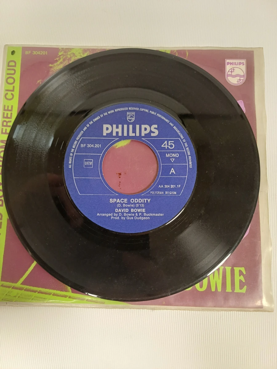 3 David Bowie 7" singles
