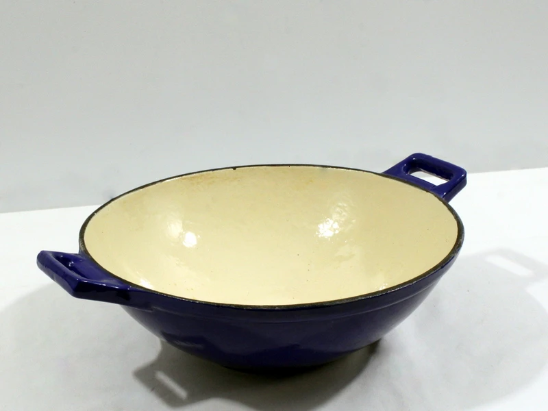 Broil King Geëmailleerde Gietijzeren Wok, Canada ca. 2015–2016