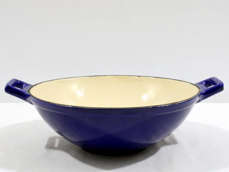 Broil King Geëmailleerde Gietijzeren Wok, Canada ca. 2015–2016