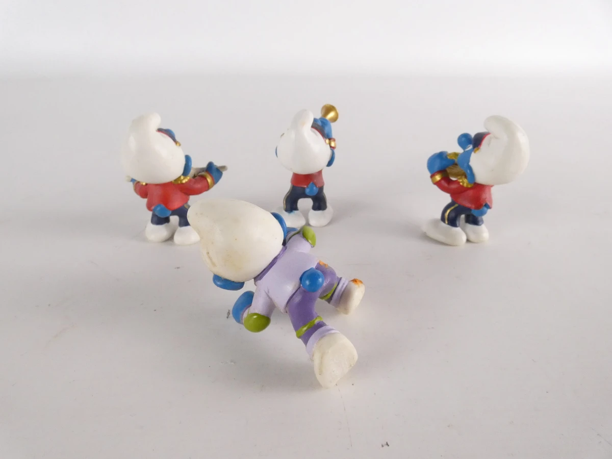 Lot van 28 Smurfenfiguren – Schleich & Peyo