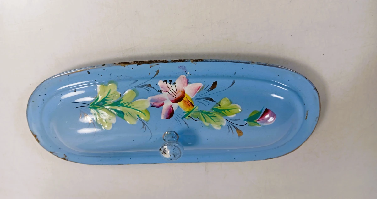 Blauw metalen vintage waterreservoir met bloemenmotief - foto 4