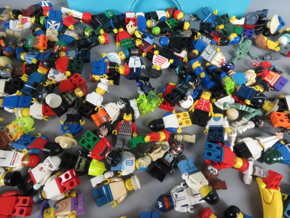 300 Lego figuren