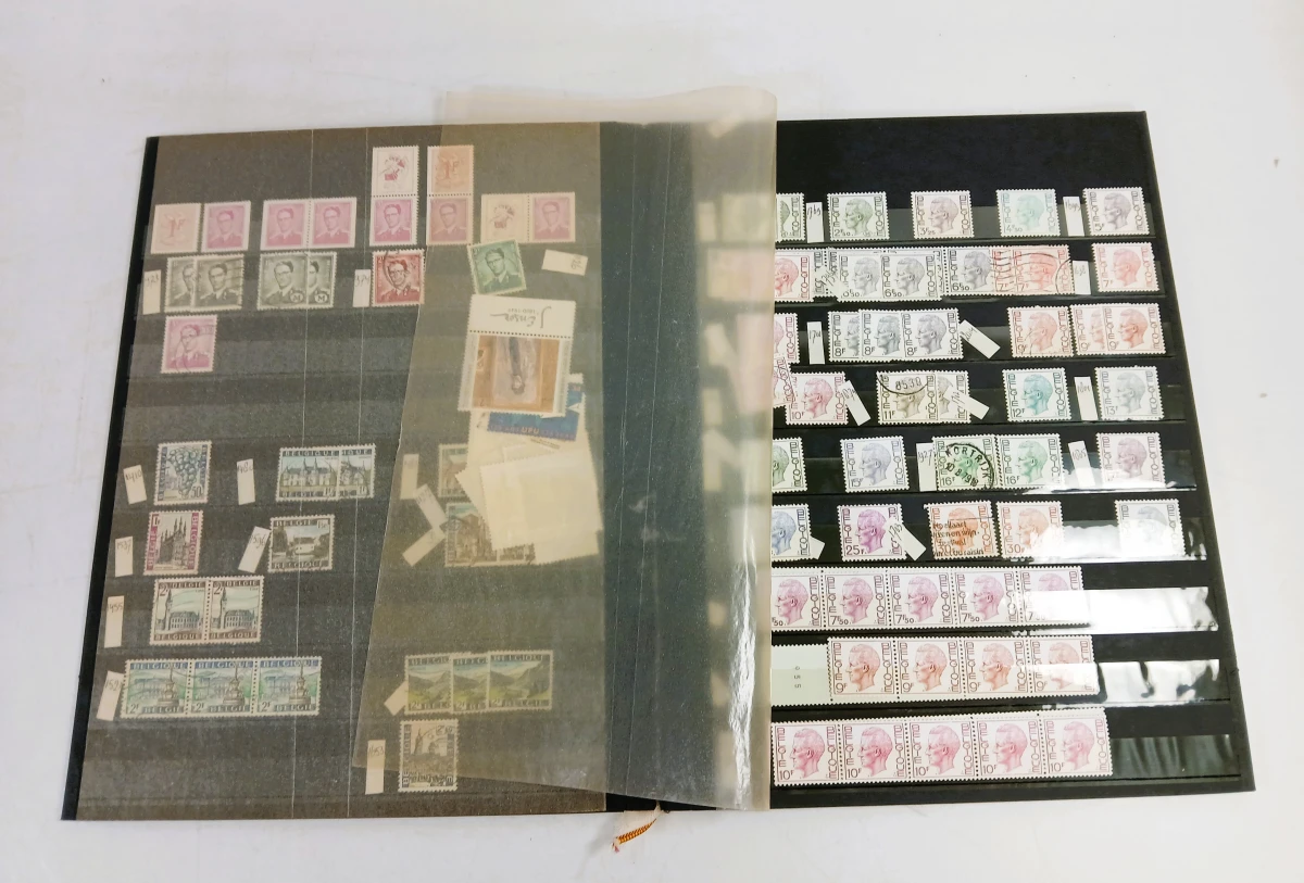 Verzameling postzegelalbums met vooral Belgische postzegels - foto 5