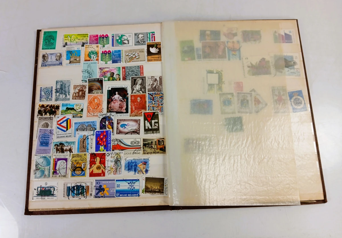 Verzameling postzegelalbums met vooral Belgische postzegels - foto 12