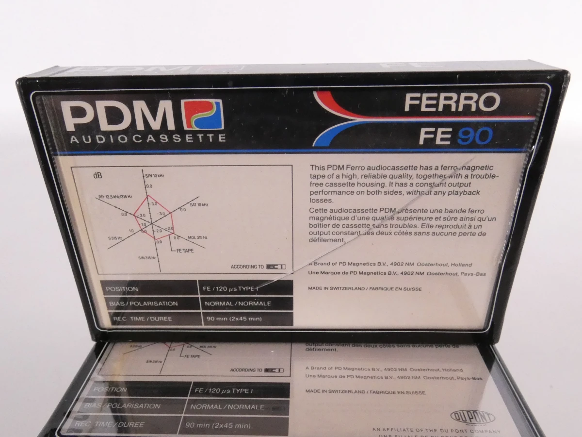 Set van 14 PDM FE90 audiocassettes