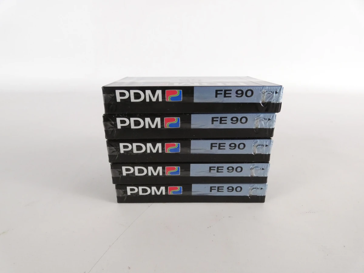 Set van 14 PDM FE90 audiocassettes
