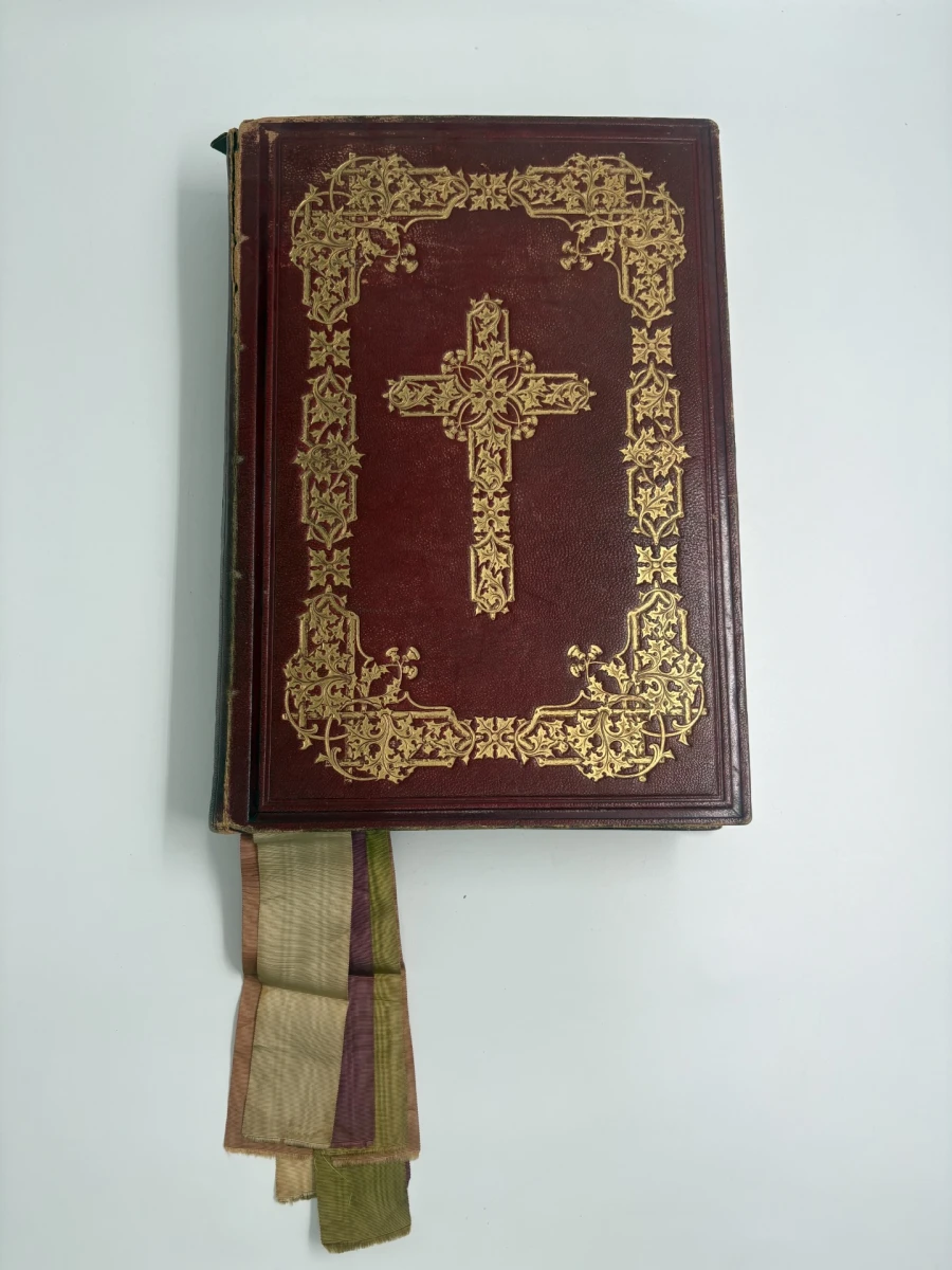 Antiek Missale Romanum gebedenboek