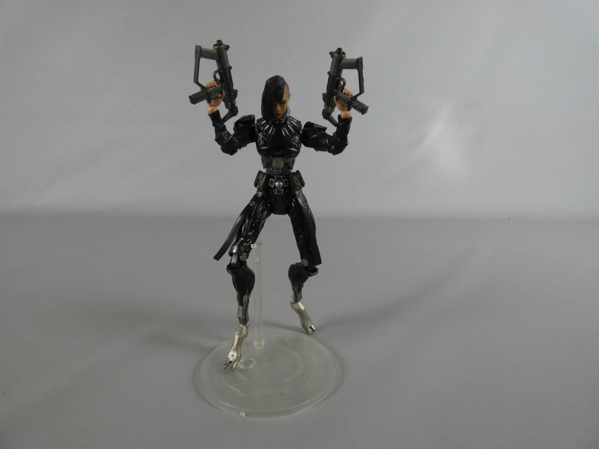 Play Arts Kai Deus Ex: Human Revolution – Yelena Fedorova