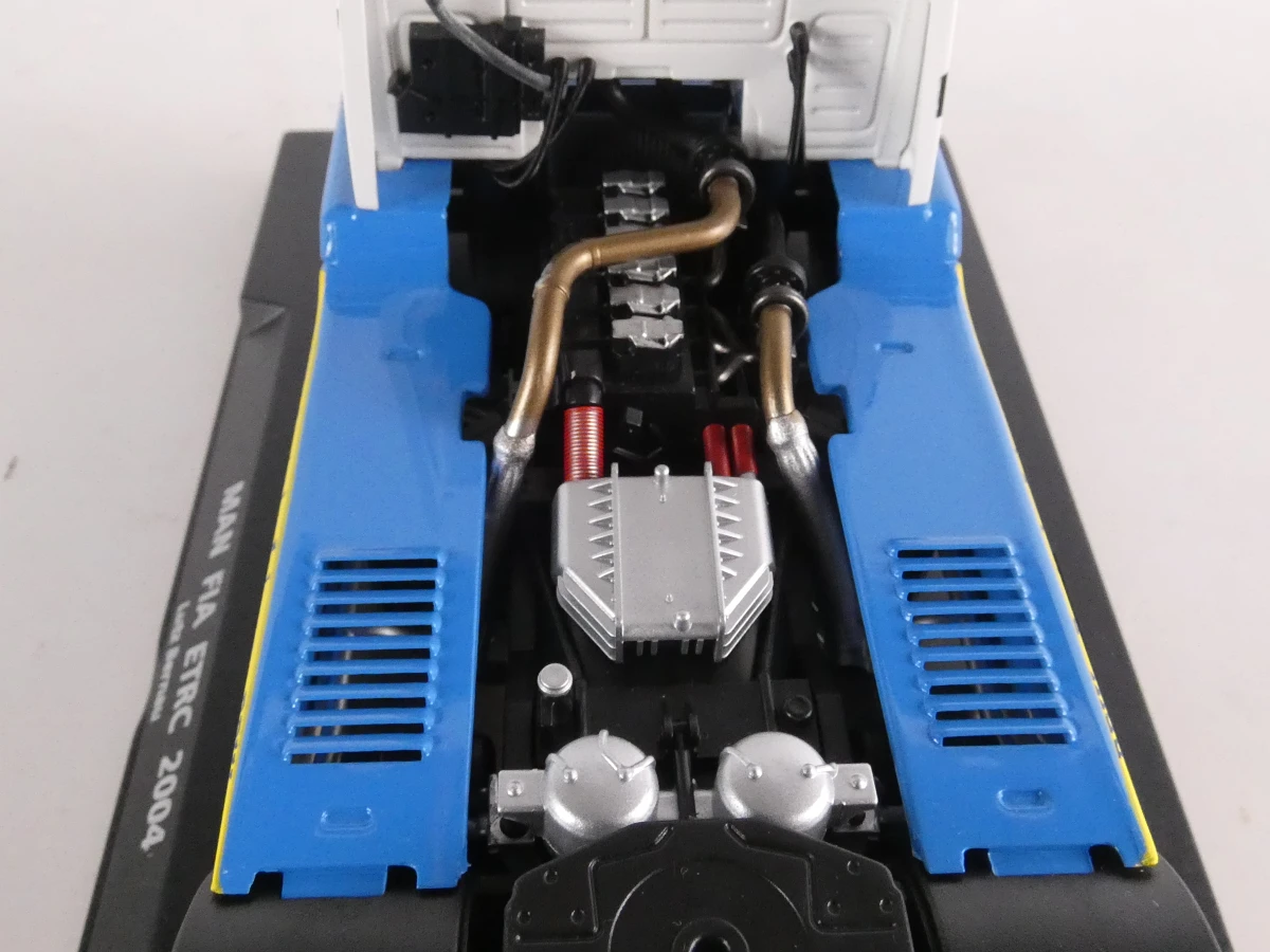 Set van 4 schaalmodellen vrachtwagens in displayboxen