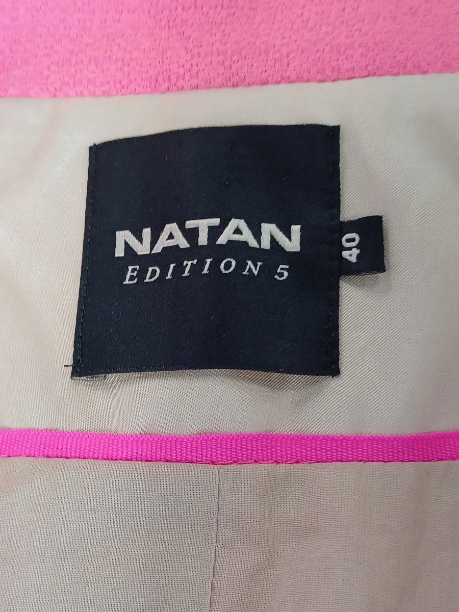 Exclusief NATAN Edition 5 ensemble - Elegante kokerjurk en bijpassende fuchsia blazer - foto 26