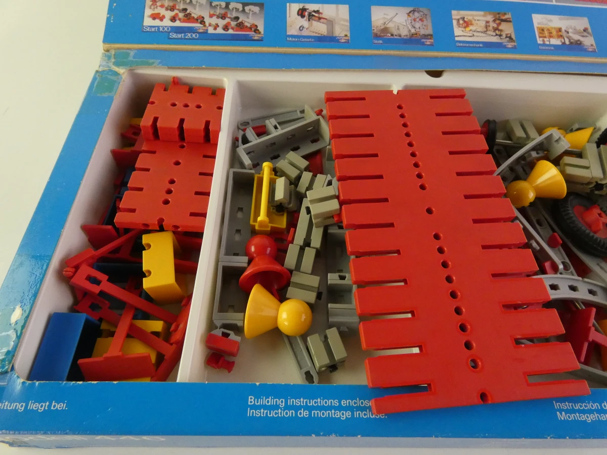Vintage Fischertechnik 50 + Mot1 & Model 446 constructieset