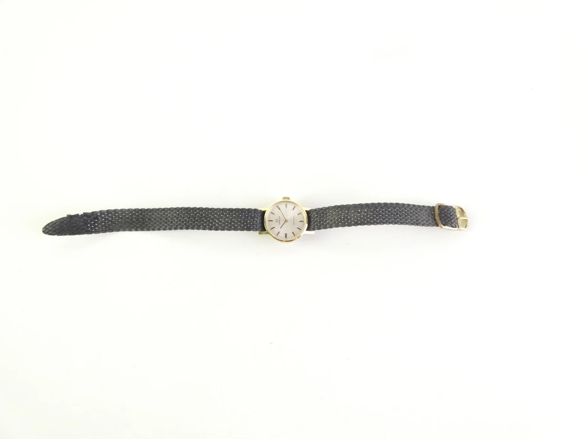 Omega Dameshorloge met gevlochten band